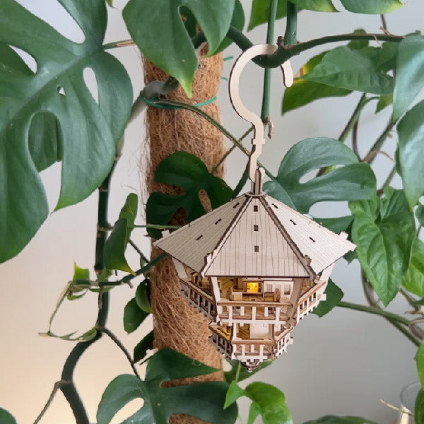 Hanging Treehouses