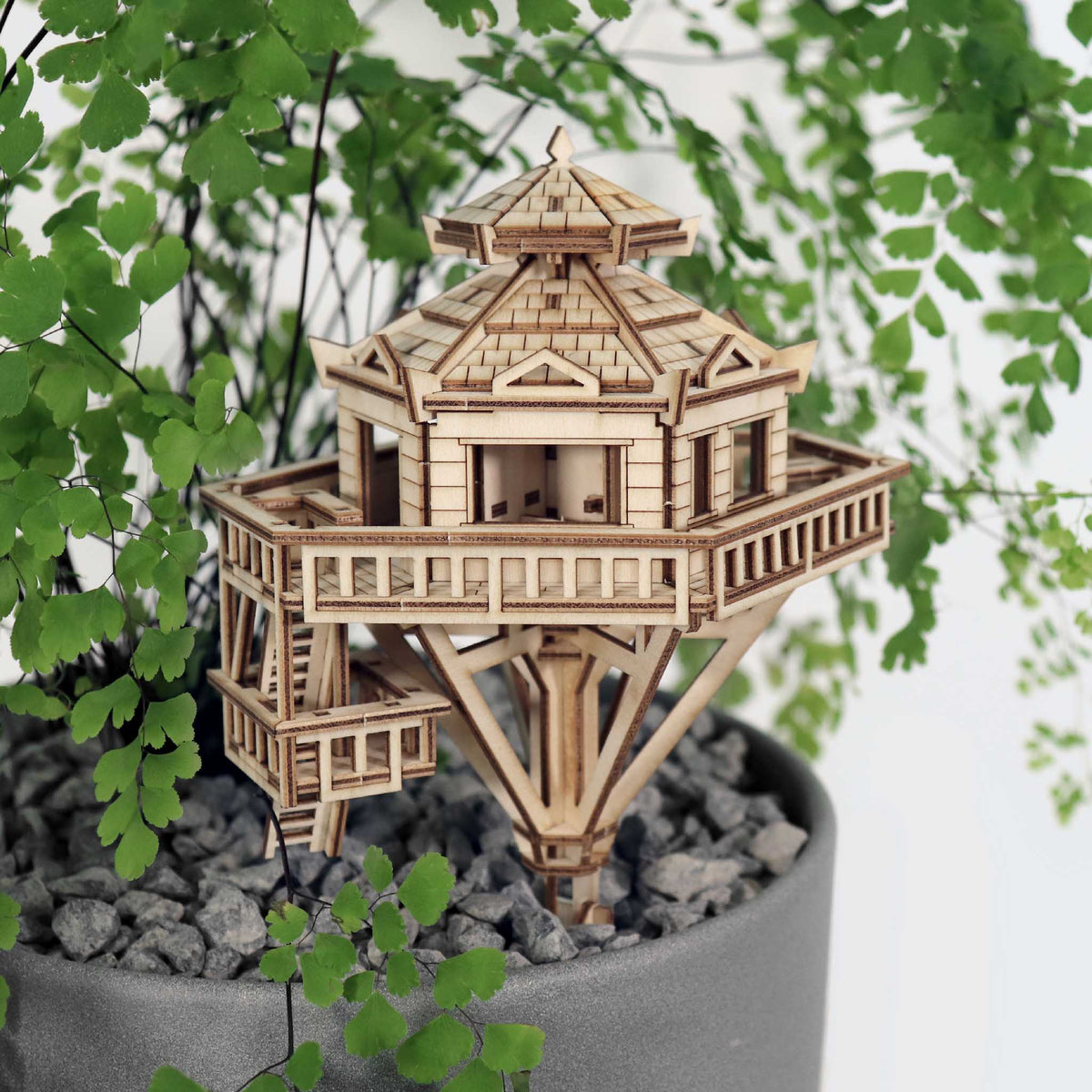 Tiny Treehouses - Woodland Outpost (Casetta Sugli Alberi In Miniatura Con Luci)